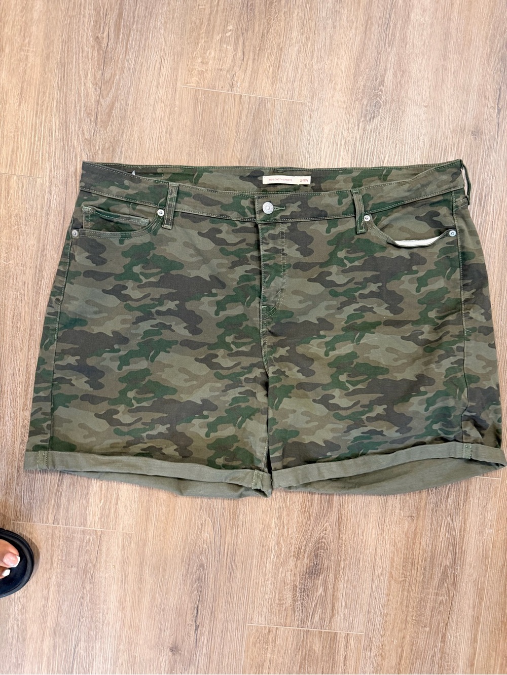 Levi's camouflage shorts